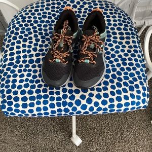 ASICS women gel running shoe 8.5 medium